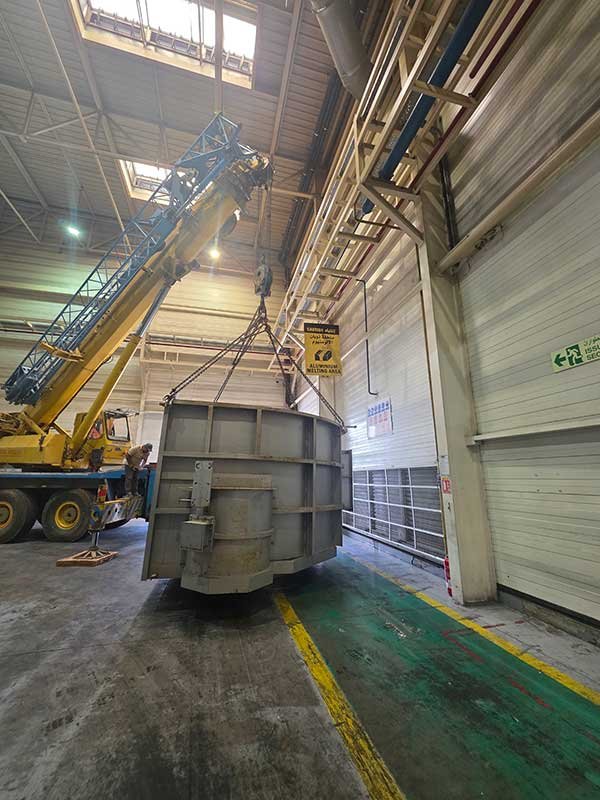 levage-four-industriel-grue
